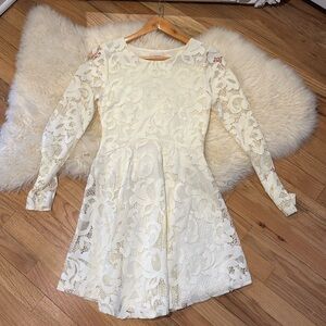Everly lace dress